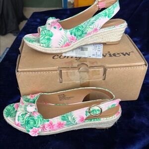 Comfortview Green and Pink Espadrilles with Floral Design